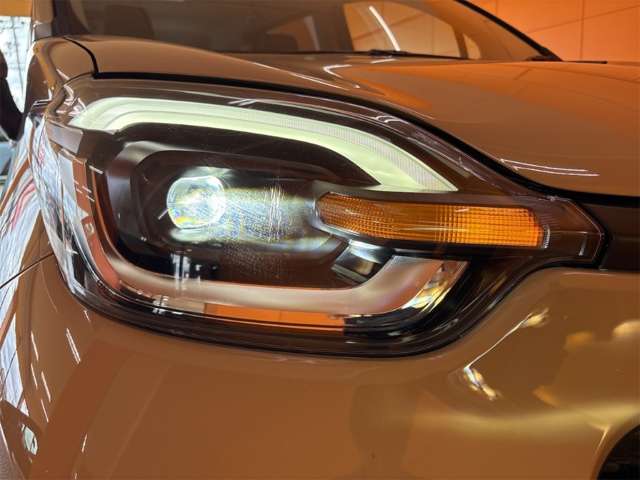 トヨタ シエンタ　ハイブリッド ハイブリッド １．５ Ｚ R8年 (近畿) 99