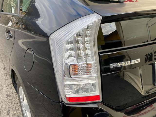 トヨタ プリウス １．８ Ｓ H23年 (中国) 99