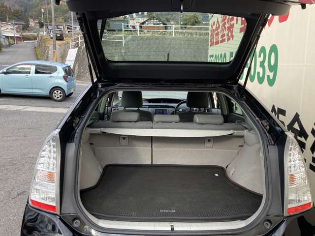 トヨタ プリウス １．８ Ｓ H23年 (中国) 99