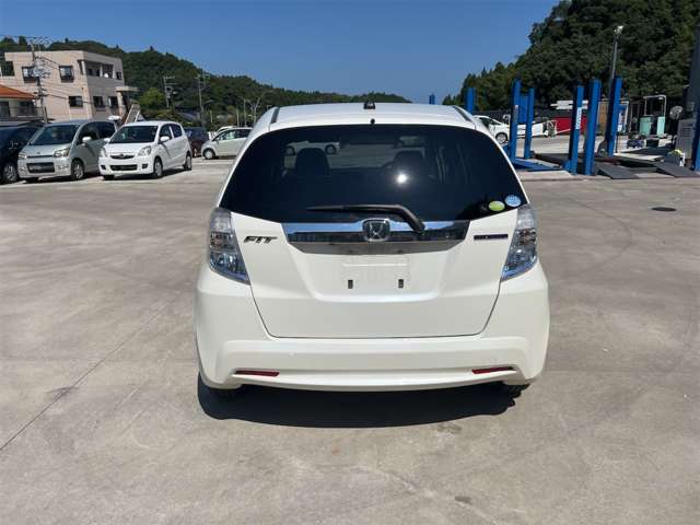 ホンダ フィット　ハイブリッド １．３ ナビプレミアムセレクション H23年 (関東) 99