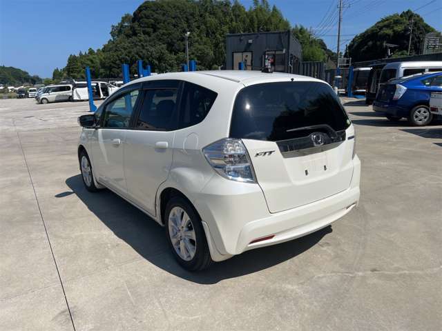 ホンダ フィット　ハイブリッド １．３ ナビプレミアムセレクション H23年 (関東) 99