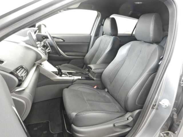 三菱 エクリプス　クロス　ＰＨＥＶ ＰＨＥＶ ２．４ Ｐ ４ＷＤ R3年 (九州・沖縄) 99