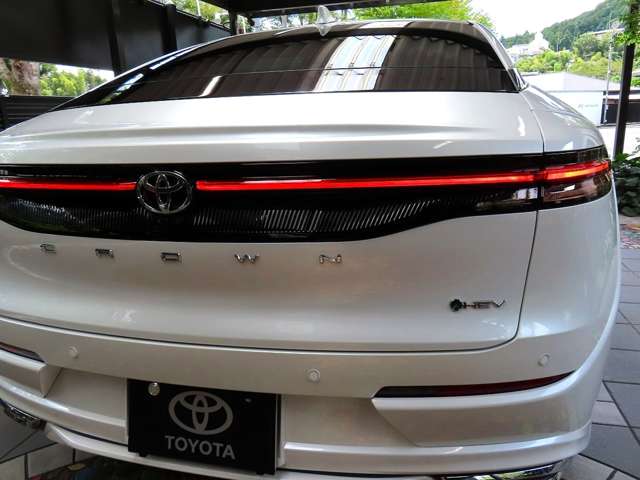 トヨタ クラウン　クロスオーバー　ハイブリッド ２．５ Ｚ Ｅ－ＦＯＵＲ ４ＷＤ R8年 (関東) 99