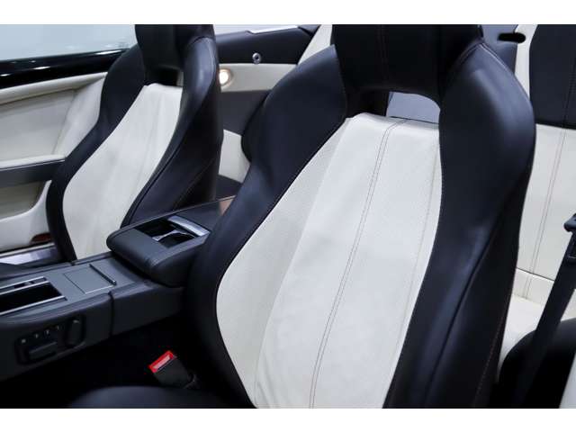 アストンマーティン ＤＢ９ヴォランテ タッチトロニック２ H23年 (関東) 99