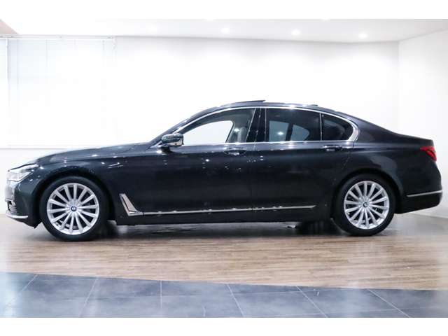 ＢＭＷ ７シリーズ ７４０ｉ H27年 (関東) 99