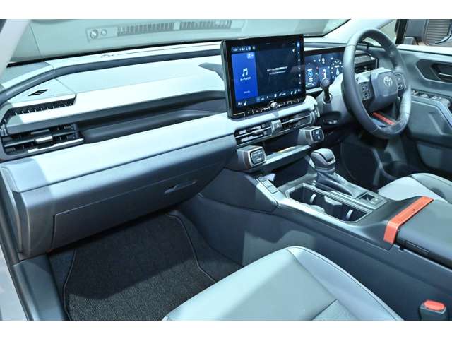 トヨタ ＲＡＶ４ ２．５ アドベンチャー Ｅ－ＦＯＵＲ ４ＷＤ R8年 (関東) 99
