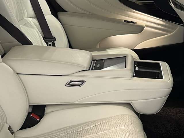 レクサス ＬＳ５００ｈ バージョンＬ H29年 (関東) 99