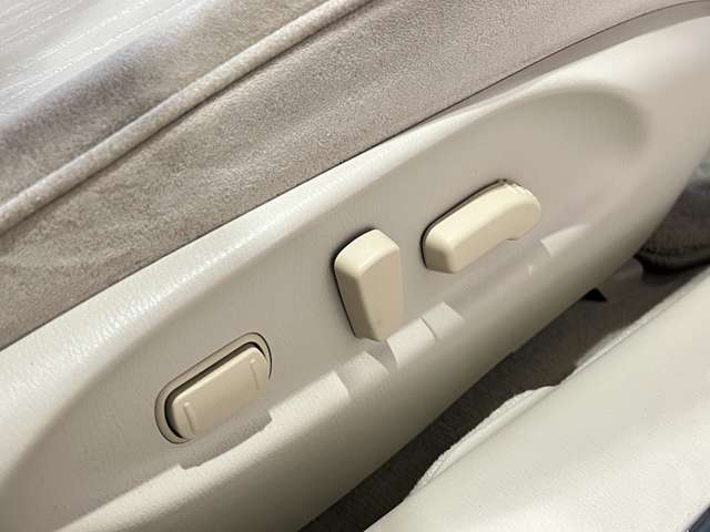 日産 フーガ　ハイブリッド ３．５ Ａパッケージ H27年 (関東) 99