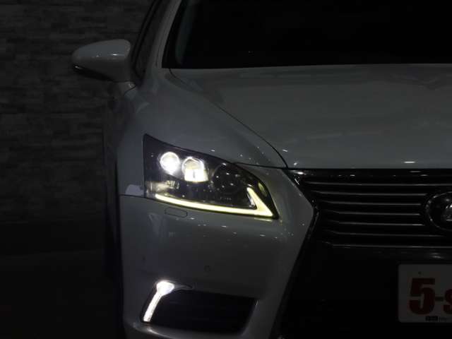 レクサス ＬＳハイブリッド ６００Ｈ バージョンＣ Ｉパッケージ ４ＷＤ H25年 (関東) 99