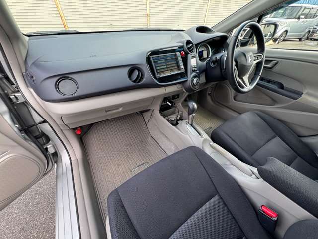 ホンダ インサイト １．３ ＬＳ H22年 (近畿) 99