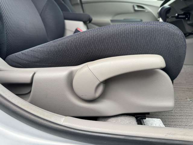 ホンダ インサイト １．３ ＬＳ H22年 (近畿) 99