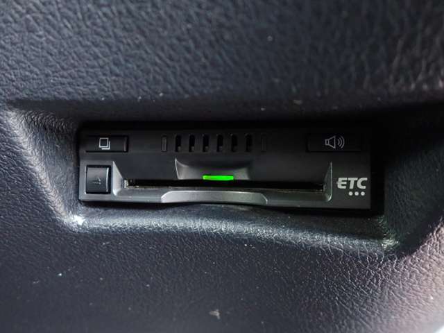 トヨタ シエンタ　ハイブリッド ハイブリッド １．５ Ｇ クエロ R2年 (近畿) 99