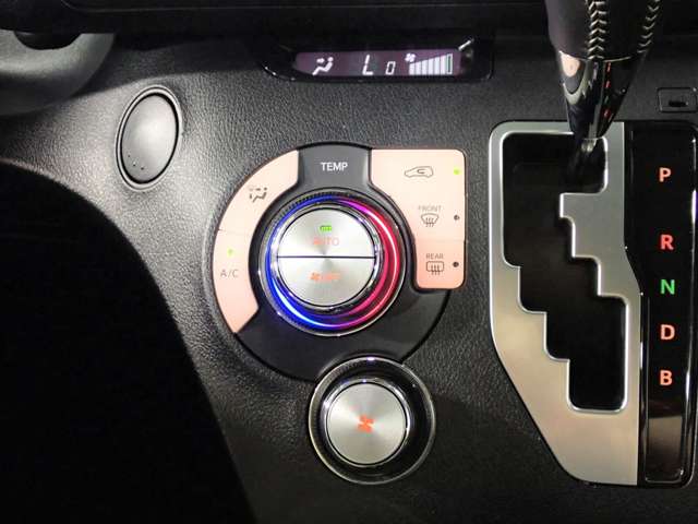 トヨタ シエンタ　ハイブリッド ハイブリッド １．５ Ｇ クエロ R2年 (近畿) 99
