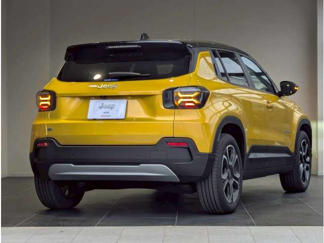 ジープ アベンジャー ローンチエディション R7年 (関東) 99