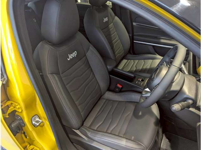 ジープ アベンジャー ローンチエディション R7年 (関東) 99