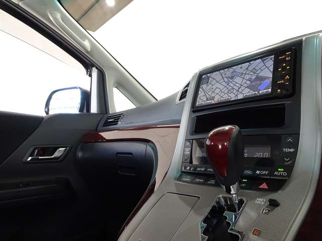 トヨタ ヴェルファイア ２．４Ｚ H22年 (関東) 99
