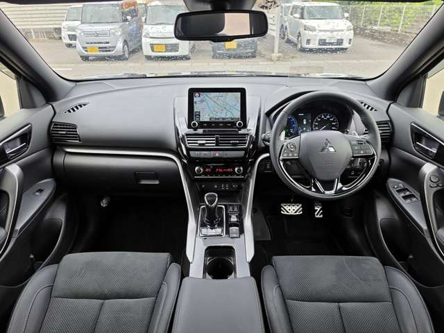 三菱 エクリプス　クロス　ＰＨＥＶ ＰＨＥＶ ２．４ ブラック エディション ４ＷＤ R5年 (東海) 99