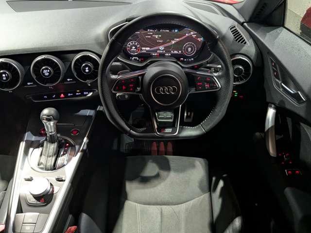 アウディ ＴＴ クーペ ２．０ ＴＦＳＩ クワトロ Ｓラインパッケージ ４ＷＤ H28年 () 99