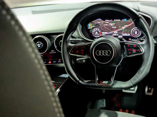 アウディ ＴＴ クーペ ２．０ ＴＦＳＩ クワトロ Ｓラインパッケージ ４ＷＤ H28年 () 99