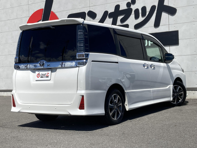 トヨタ ヴォクシー ２．０ ＺＳ 煌ＩＩＩ R3年 (四国) 99
