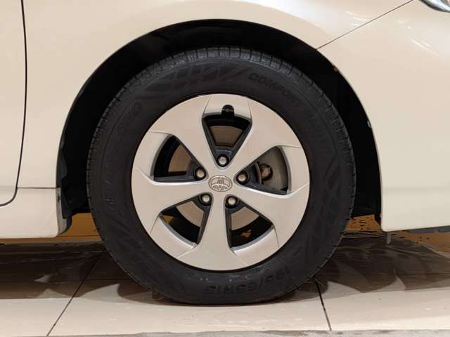 トヨタ プリウス １．８ Ｓ H27年 (関東) 99