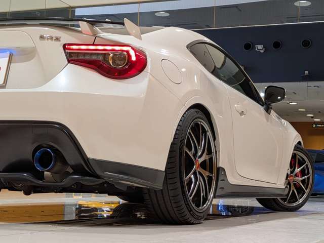 スバル ＢＲＺ ２．０ ＧＴ H29年 (関東) 99