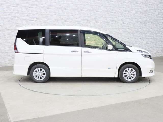 日産 セレナ ２．０ ハイウェイスター ４ＷＤ H29年 (関東) 99