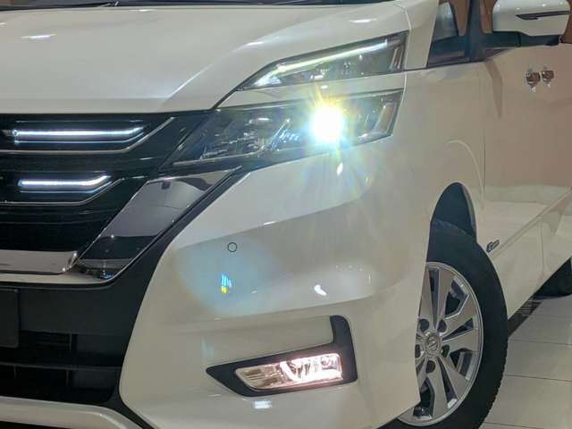 日産 セレナ ２．０ ハイウェイスター ４ＷＤ H29年 (関東) 99