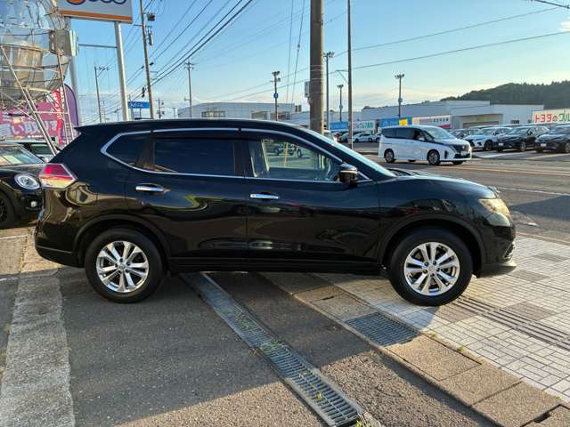 日産 エクストレイル ２．０ ２０Ｘ エマージェンシーブレーキパッケージ ３列車 ４ＷＤ H27年 (甲信越・北陸) 99