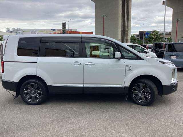 三菱 デリカ　Ｄ：５ ２．２ ジャスパー ディーゼルターボ ４ＷＤ R4年 (近畿) 99