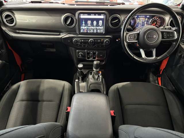 ジープ ラングラー　アンリミテッド アンリミテッド サハラ ３．６Ｌ ４ＷＤ R2年 (甲信越・北陸) 99