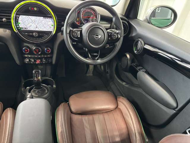 ミニ ミニ クーパー ５ドア ６０イヤーズ エディション ＤＣＴ R1年 (甲信越・北陸) 99