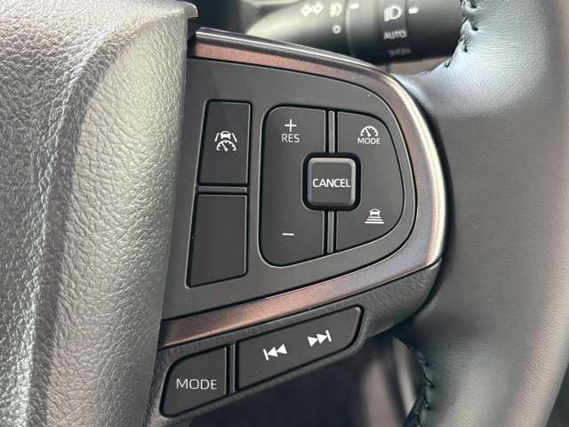 トヨタ ハイエースバン ２．８ スーパーＧＬ ダークプライムＩＩ ロングボディ ディーゼルターボ ４ＷＤ R8年 (甲信越・北陸) 99