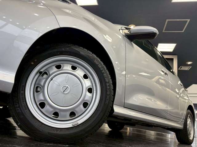 トヨタ ヤリス １．５ ハイブリッド Ｘ Ｅ－ＦＯＵＲ ４ＷＤ R3年 (甲信越・北陸) 99