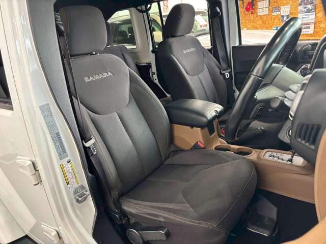 ジープ ラングラー　アンリミテッド アンリミテッド サハラ ４ＷＤ H29年 (甲信越・北陸) 99