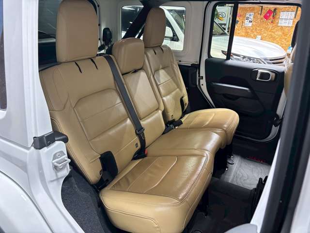 ジープ ラングラー　アンリミテッド アンリミテッド サハラ ３．６Ｌ ４ＷＤ R1年 (甲信越・北陸) 99