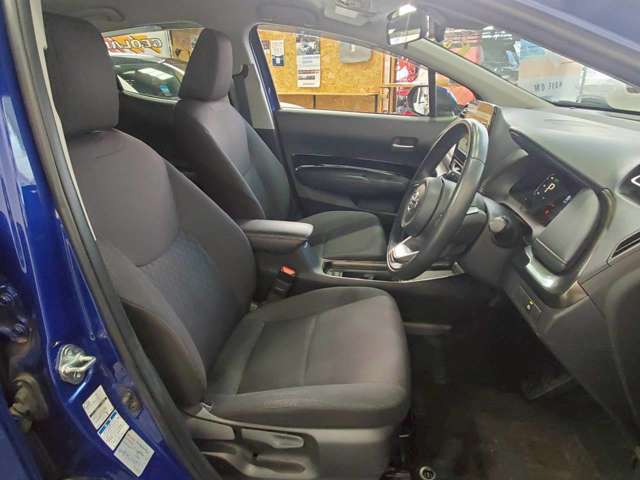 トヨタ アクア １．５ Ｚ Ｅ－ＦＯＵＲ ４ＷＤ R3年 (甲信越・北陸) 99
