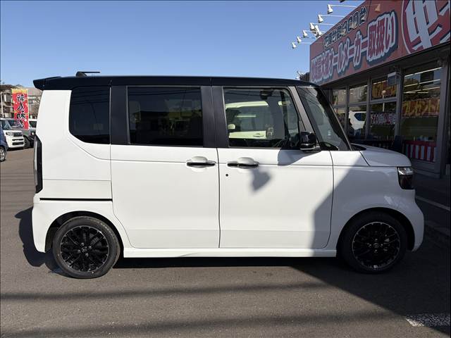 ホンダ Ｎ　ＢＯＸ カスタム ６６０ ターボ コーディネートスタイル ２トーン R7年 (関東) 99