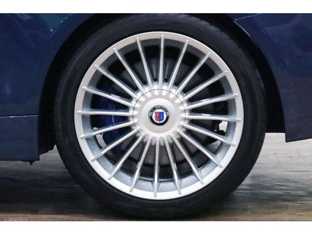 ＢＭＷアルピナ Ｄ４クーペ ビターボ H30年 (関東) 99