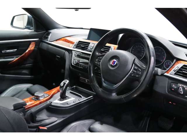 ＢＭＷアルピナ Ｄ４クーペ ビターボ H30年 (関東) 99