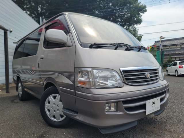 トヨタ ハイエースワゴン ２．４ スーパーカスタムリミテッド トリプルムーンルーフ H13年 (関東) 99