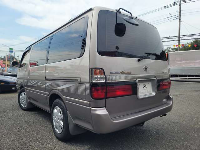 トヨタ ハイエースワゴン ２．４ スーパーカスタムリミテッド トリプルムーンルーフ H13年 (関東) 99