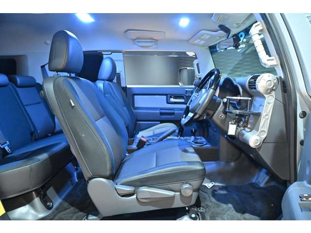 トヨタ ＦＪ　クルーザー ４．０ カラーパッケージ ４ＷＤ H29年 (関東) 99