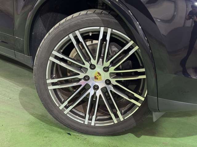 ポルシェ カイエン プラチナエディション ティプトロニックＳ ４ＷＤ H30年 () 99