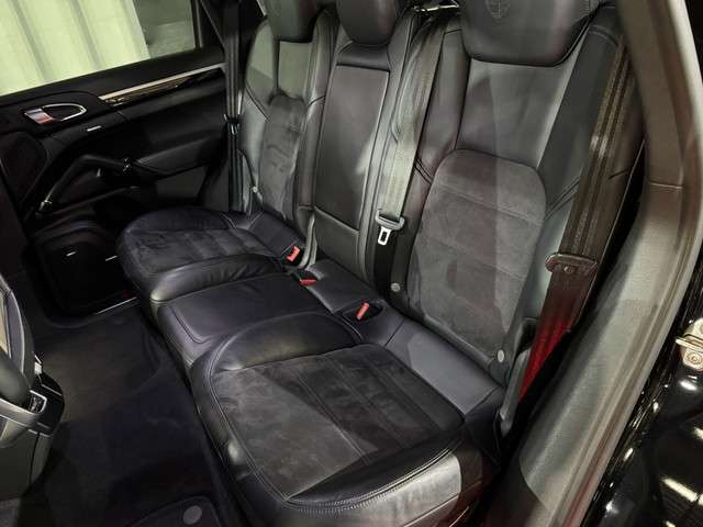 ポルシェ カイエン プラチナエディション ティプトロニックＳ ４ＷＤ H30年 () 99
