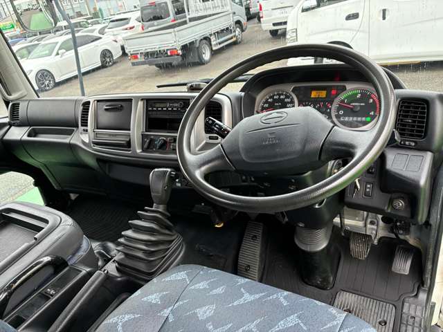 日野自動車 レンジャー ５．１Ｄ H28年 (関東) 99