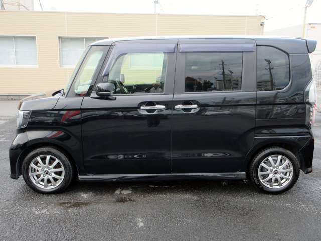 ホンダ Ｎ　ＢＯＸ カスタム ６６０ Ｌ R4年 (関東) 99