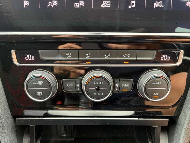 フォルクスワーゲン ゴルフ ＧＴＩ　ＴＣＲ R2年 (関東) 99
