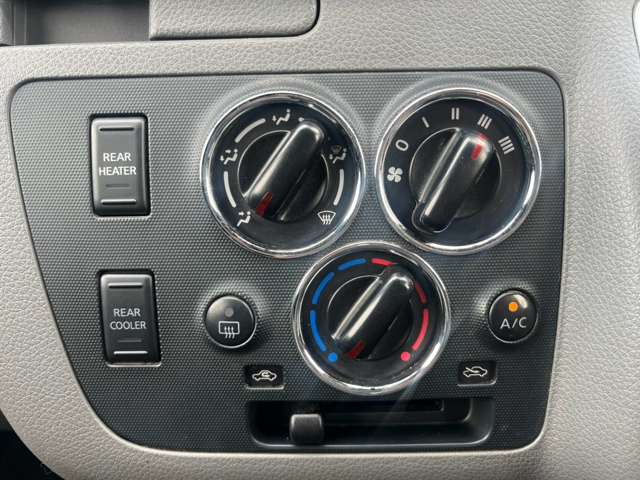 日産 ＮＶ３５０キャラバン ２．０ ライダー ブラックライン プレミアムＧＸ ロングボディ H27年 (関東) 99