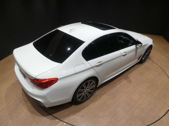 ＢＭＷ ５シリーズ ５４０Ｉ Ｘドライブ Ｍスポーツ ４ＷＤ H29年 (関東) 99